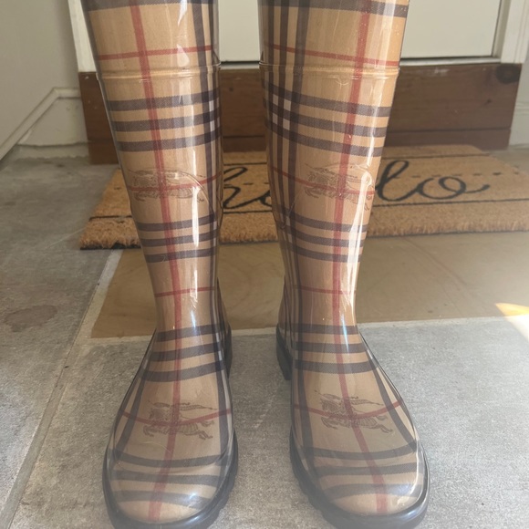 Burberry Rain boots - Picture 1 of 4